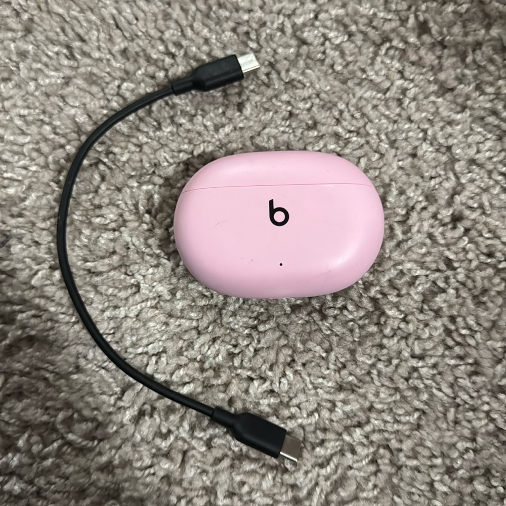 Beats Studio Buds
